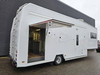 CAMPER TRAILER / MOBIL HOME